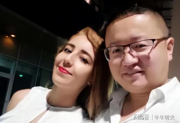 富家女岳父要彩礼1000元几年后身价上亿AG真人澳门百家家乐山东小伙娶27岁非洲(图2)